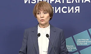 ЦИК изпадна в недоумение: 40 лопати се появиха в списъците за машинния вот