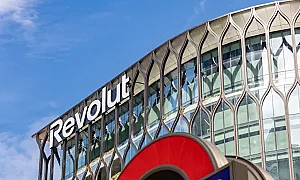 Италия глоби Revolut заради подвеждащи реклами за инвестиции