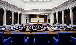 Депутатите няма да излизат във ваканция по време на избори