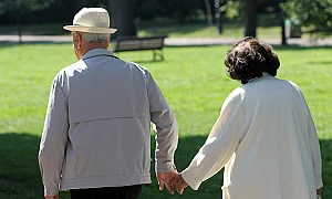 Най-много страдат възрастните: 2 милиона българи живеят без пряк достъп до аптека