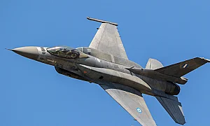 Турски дрон край летището в Александруполис, Гърция вдигна два F-16