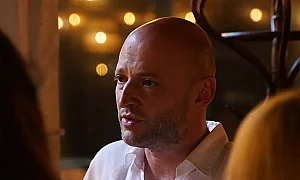 „Издирваният“ Олег Невзоров се появи на среща със собственици в „Баба Алино“