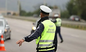 Трафик под лупа: 700 полицейски екипа на пътя през почивните дни