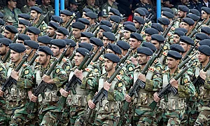 Над 1/4 от иранците са готови за доброволна военна служба