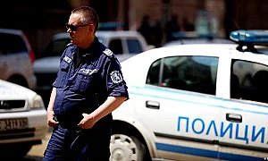 Арестите за купуване на гласове продължават. Задържаха кмет в Кърджалийско