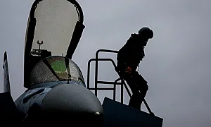 Румъния вдигна изтребители заради дронове над Черно море