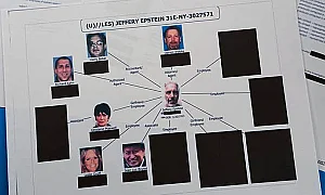 Тъмните тайни на ранчото „Зоро“: Жертви на Епстийн в Ню Мексико проговориха