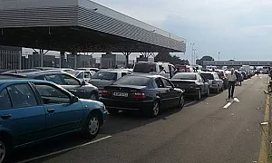 Интензивен трафик по границите с Турция и Сърбия