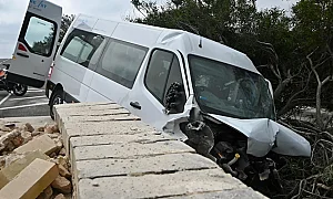 Седем български туристи пострадаха при катастрофа с микробус в Малта