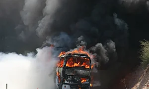 Автобус се запали тази сутрин на АМ „Тракия“