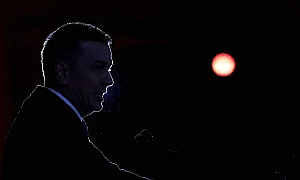 Румънският президент призова партиите да деескалират напрежението