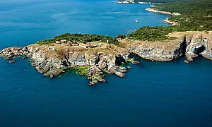 40 дни без отговор: Въпросите около потъналия кораб край Маслен нос остават