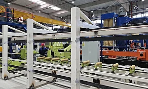 Промишлеността ни леко се съвзема, но остава под нивата от миналата година