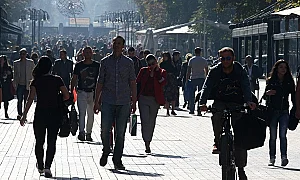Заселващите се в България хора са повече от тези, които напускат страната