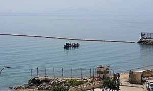 Испания ще спира мигрантите с плаваща бариера до бреговете на Сеута