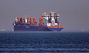 САЩ блокират морската търговия на Иран въпреки обещанието за нови преговори