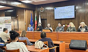 Община Русе представи проект за нов корпус на Доходното здание и обновяване на сградите на Регионалната библиотека и Обредния дом