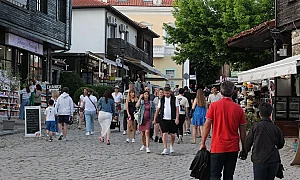Анулирани чартъри от Германия забавят началото на летния туристически сезон