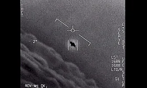 Пентагонът показа видеа с НЛО. Журналист тръгна да търси извънземни – ето какво откри