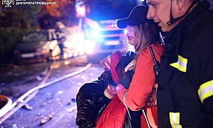 Най-малко 8 загинали и десетки ранени при руски удари в Украйна за денонощие