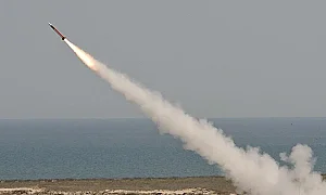 ОАЕ, Кувейт и Бахрейн сигнализираха за масирана атака от Иран, въпреки примирието.