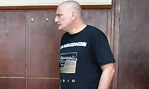 Условна присъда и глоба за убийство на чуждо куче с нож