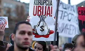 22 месеца по-късно: Хиляди сърби излязоха на протест в памет на жертвите от Нови сад