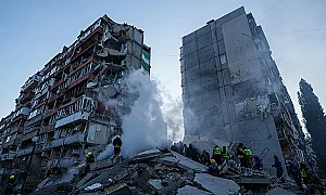 Mащабна руска атака срещу Украйна през цялата нощ продължи и сутринта, 14 убити