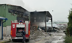 Пожарът в базата за отпадъци до Банкя е овладян, няма опасно замърсяване на въздуха