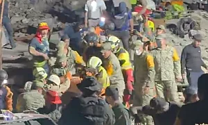 Чудо сред руините: Две момчета бяха спасени след дни под отломките във Венецуела