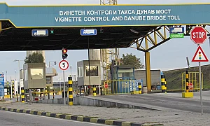 Мъж се самоуби при опит за задържане на Дунав мост