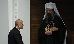 Ласкателствата потекоха: Румен Радев бил Божи служител. А другите премиери какви бяха?
