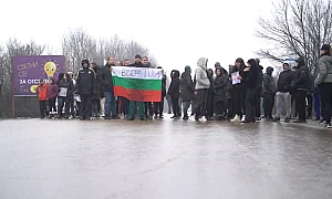 След поредица от тежки катастрофи: Жители на Берковица блокираха пътя София-Монтана