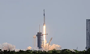 До Луната и назад: Планът на НАСА за историческата мисия Artemis II