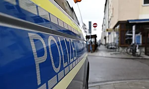 Българите, задържани за палежа в Мюнхен, остават в ареста. Разследват руска връзка
