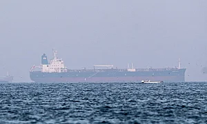 Москва разширява сенчестия си флот за LNG, за ​​да преодолее рестрикциите на ЕС