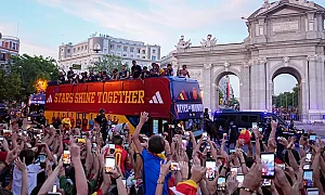 Над 2 милиона посрещнаха световния шампион Испания в Мадрид