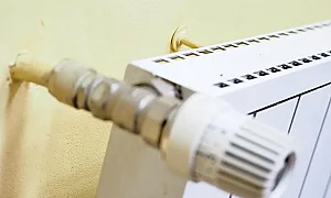 Ново поскъпване на комуналните услуги от 1 юли: Токът с близо 3%, парното – с почти 5