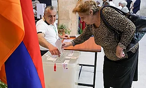 Изборите в Армения – води прозападната партия на премиера Пашинян /обновена/