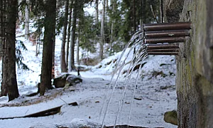 Край яз. Доспат – тишина, сняг и чешмите с живот, оставени за следващия