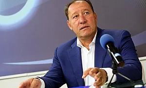 Бивш министър на отбраната влиза в Съвета на директорите на „Кинтекс“