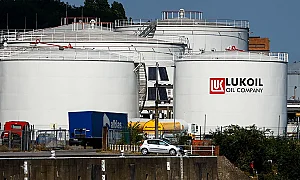САЩ удължиха дерогацията ни за „Лукойл“ с шест месеца