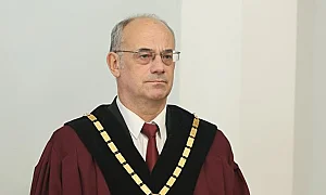 Атанас Семов отрече да влиза в президентската надпревара