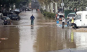 България влиза в сезон на крайности – от наводнения до суша. Готови ли сме?