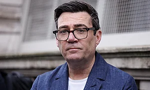 Кой е Анди Бърнам – човекът, който може да наследи Стармър начело на Великобритания
