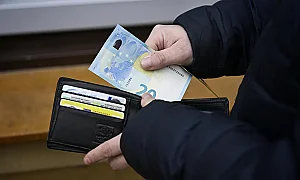 Изплащат пенсиите с великденските добавки между 7 и 20 април