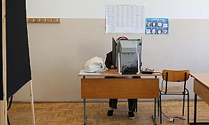 В полунощ започва предизборната кампания за предсрочните парламентарни избори