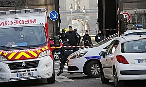 След сбиване: Кола се вряза в пешеходци във Франция, има загинал и ранени