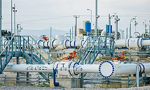 Запасите от газ в Европа удариха 13-годишно дъно. В България са под средното за ЕС