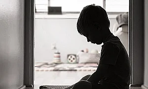 Пребивано 5-годишно дете и един неудобен въпрос: Кой пази най-малките?